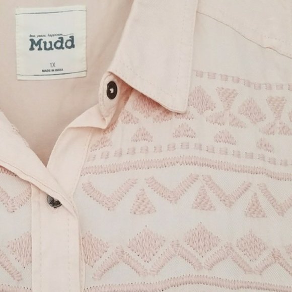 NEW * Mudd Top Button Aztec Embroidered Peach 1X - Picture 2 of 3